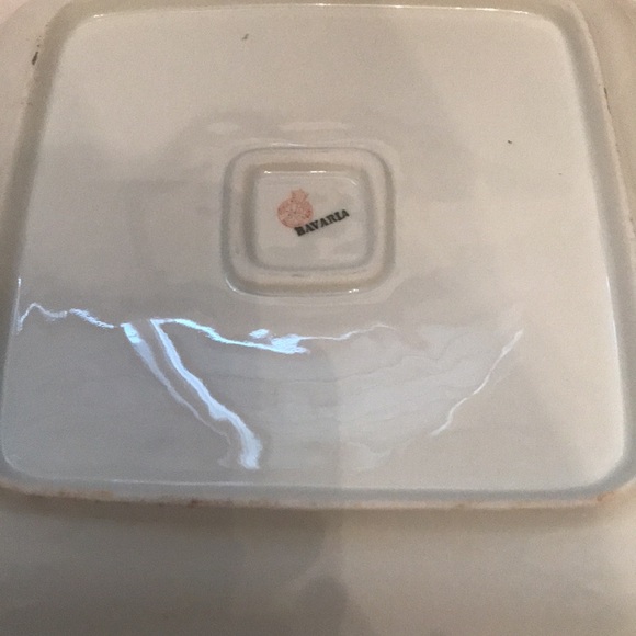 Plate - Picture 2 of 4